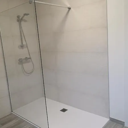 Newport House 尼乌波特